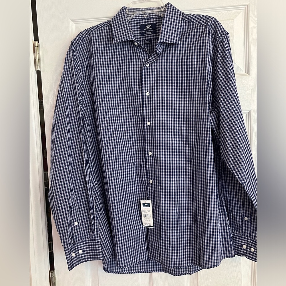 NWT men’s Dockers shirt